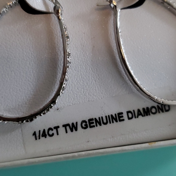 Victoria Townsend Earrings NWT - Picture 3 of 7